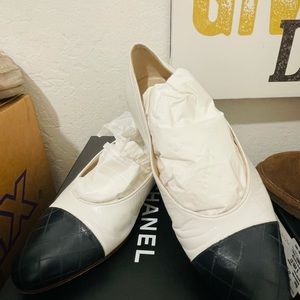 Chanel vintage two tone shoes